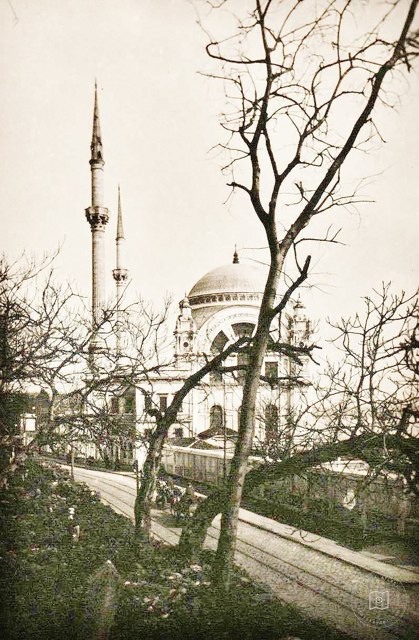 Dolmabahçe Camii