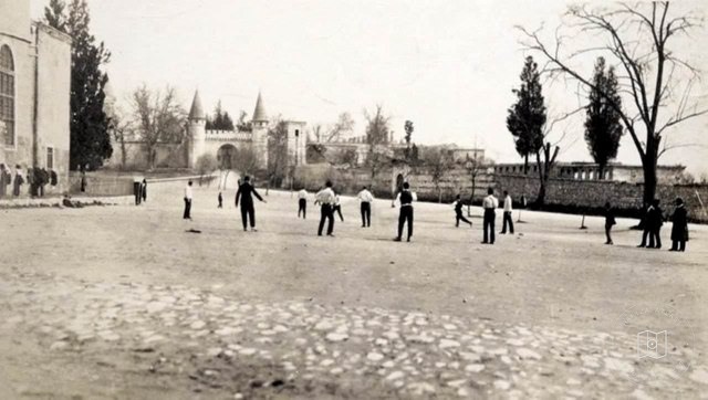 Topkapı Sarayı 1. Avlu · 1920s