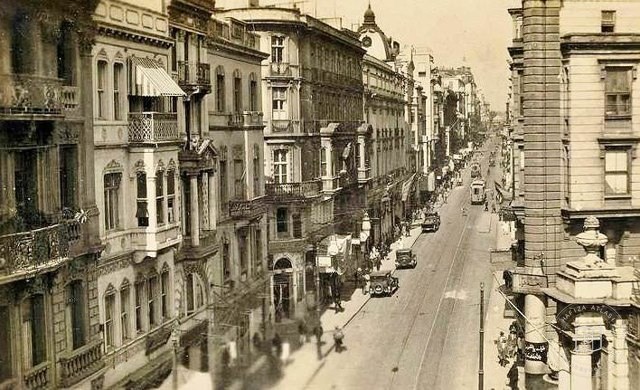 İstiklal Caddesi · Galatasaray, 1926