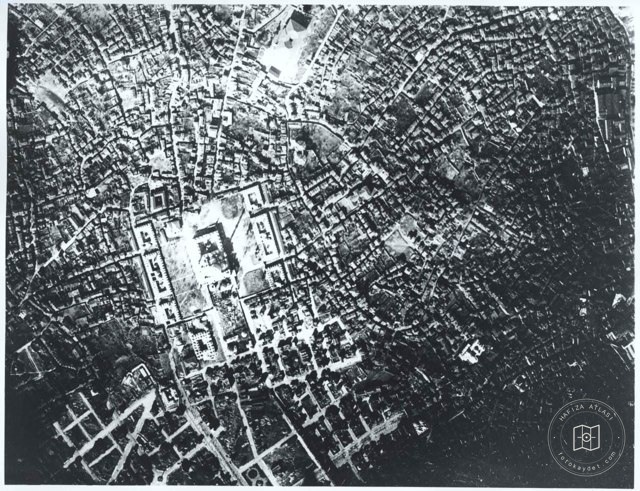 Air Photo: Fatih Mosque and Environment · 1918 Year