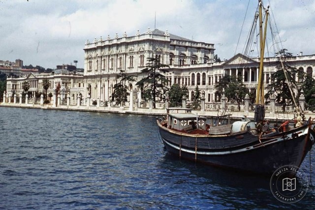 Dolmabahçe Sarayı