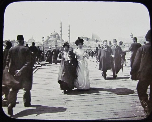 3. Galata Köprüsü'nde Gezinti