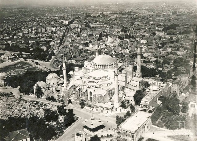 Air Ayasofya and Environment