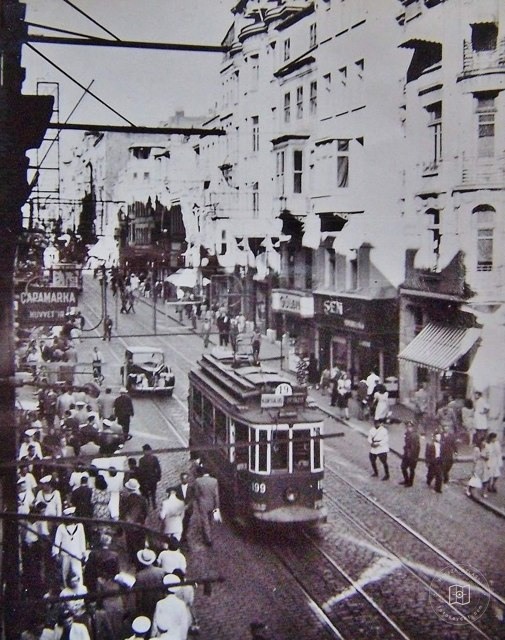 İstiklâl Caddesi