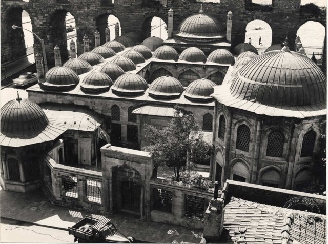 Gazanfer Ağa Medresesi