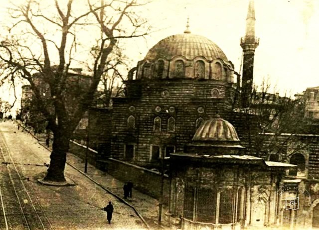 Zeynep Sultan Mosque - Gülhane · 1940