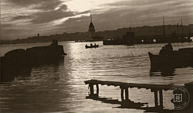 Maiden's Tower and Galata from Salacak