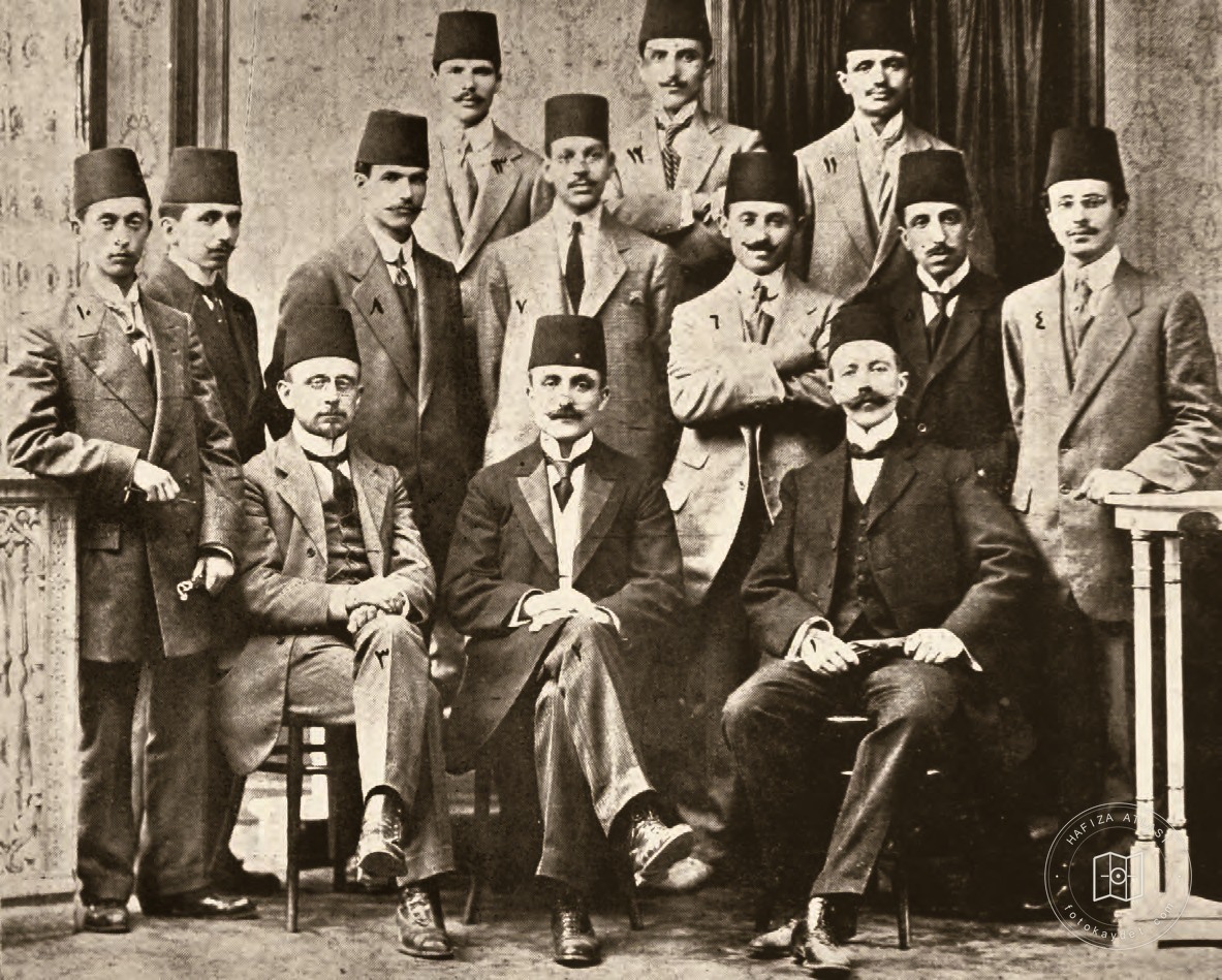 Engineering School graduates and teachers of 1911