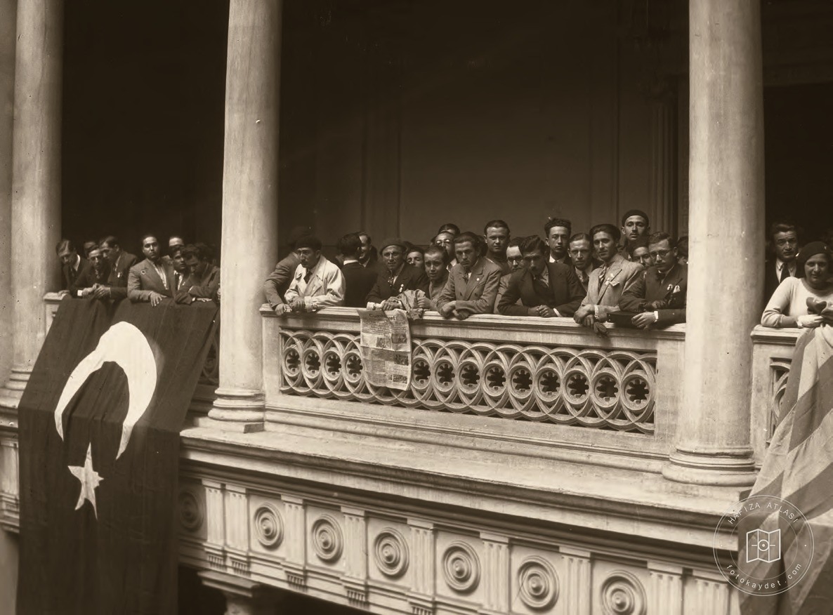 İstanbul Üniversitesi'nde gösteri