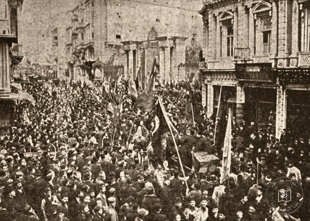 Beyoğlu ballot boxes being carried along Cadde-i Kebir