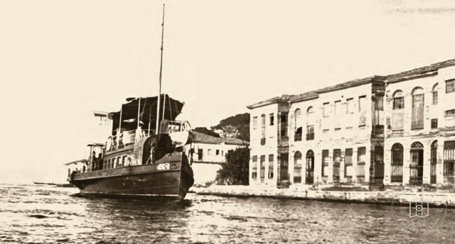 Passenger ferry off Üsküdar