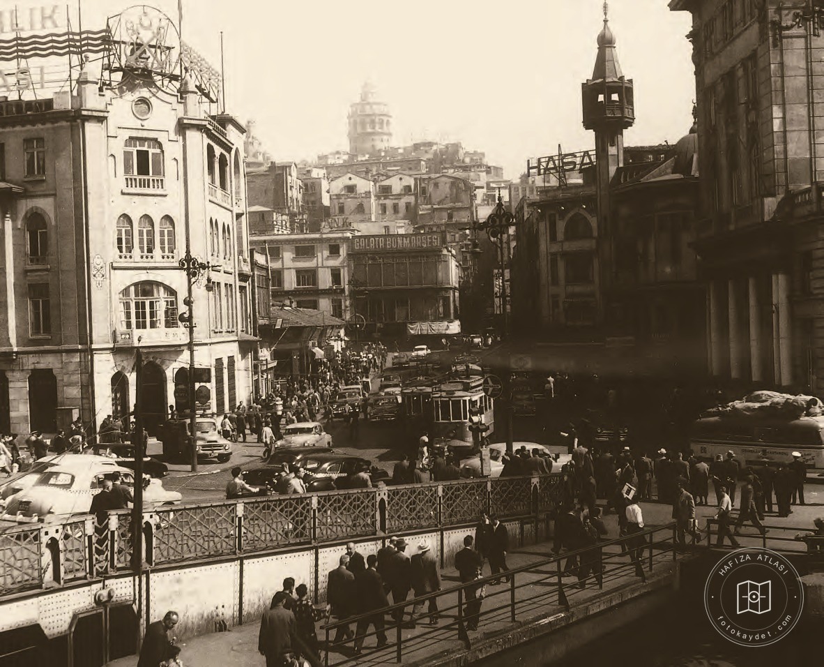 Galata Köprüsü ve Karaköy Meydanı