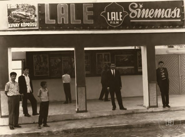 Entrance to Lale Cinema