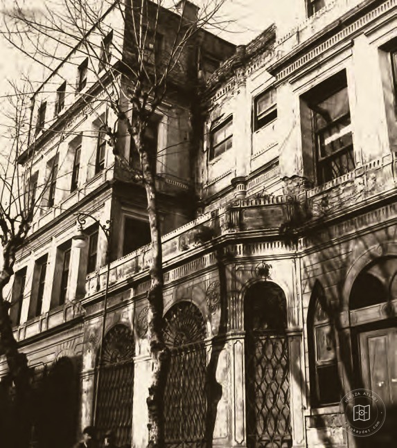 Oğlanlar Tekkesi