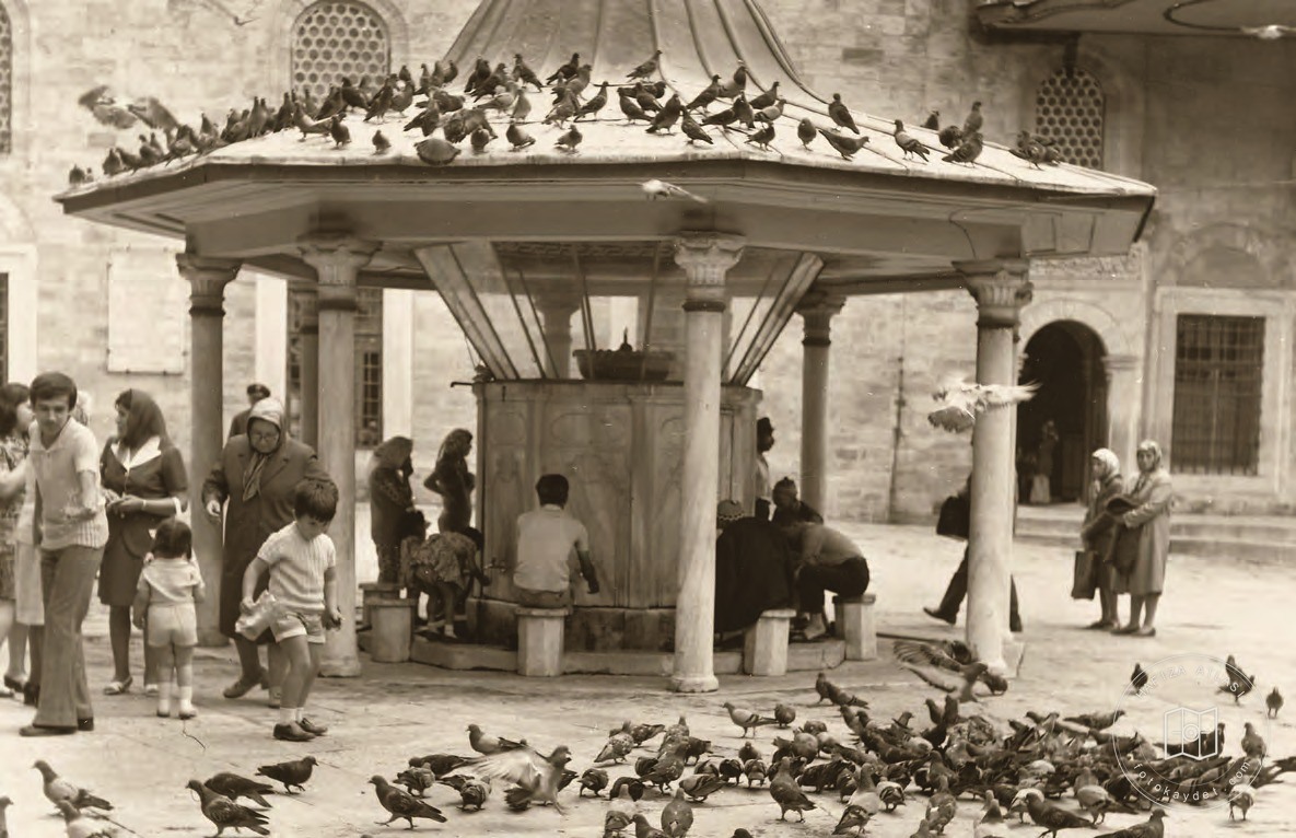 Eyüp Sultan Camii’nin avlusu