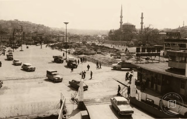 Üsküdar Pier and Square