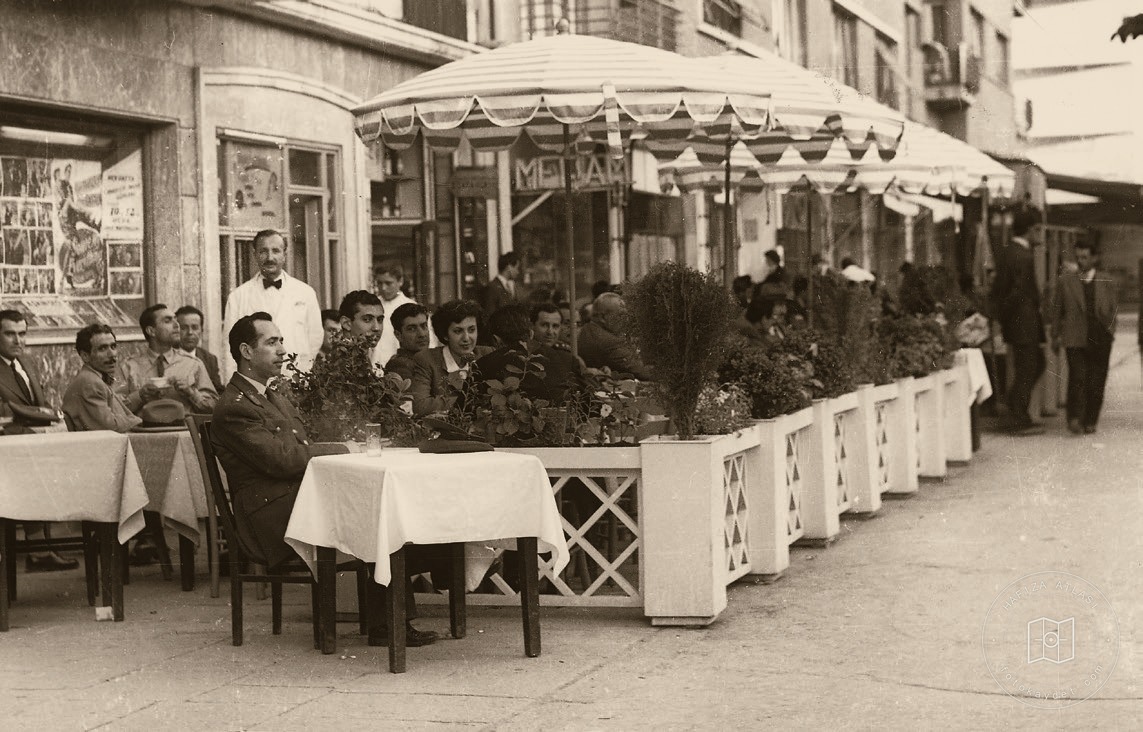 An outdoor restaurant in Istanbul
