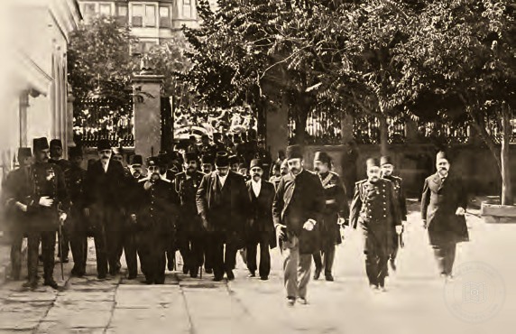 Shah Mozaffar ad-Din entering Hagia Sophia's courtyard during his 1900 visit