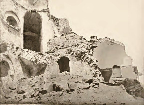A small inn damaged in the earthquake of 10 July 1894