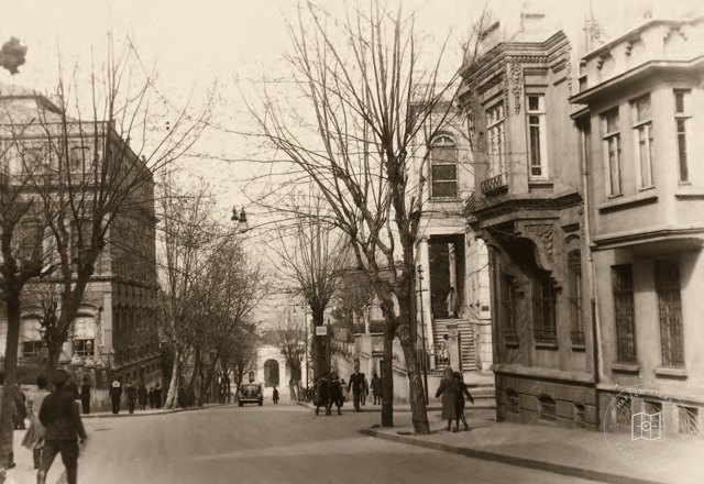 Ankara Avenue from Cağaloğlu to Sirkeci
