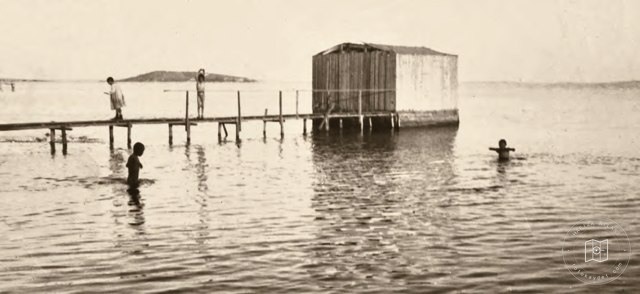 A sea bathing enclosure in Istanbul
