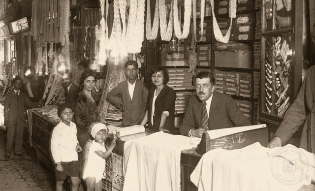 Mahmutpaşa'da alışveriş
