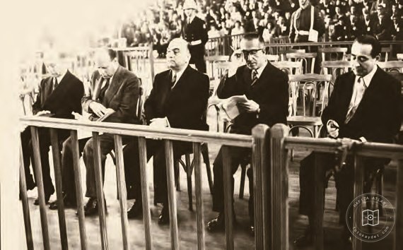 Adnan Menderes and his colleagues defending themselves at the Yassıada trials