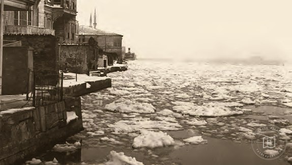 Ice on the Bosphorus, February 1954