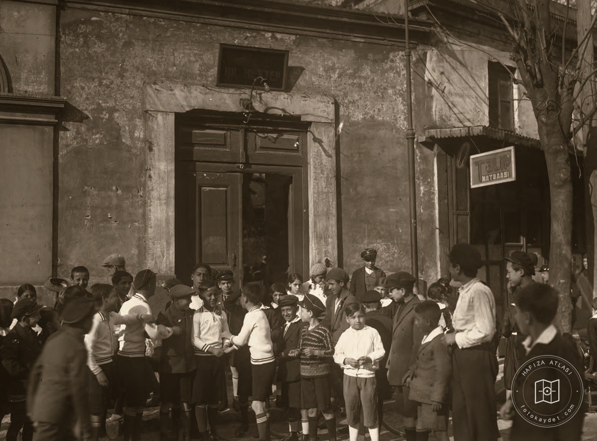 A primary school and its pupils in Istanbul