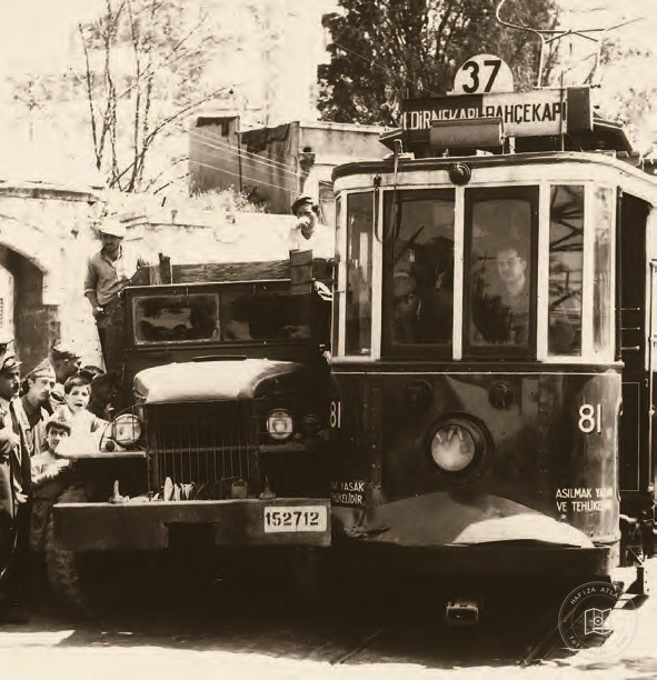 Edirnekapı-Bahçekapı tramvay hattında kaza