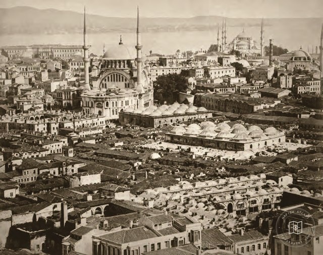 From the Grand Bazaar toward Sultanahmet