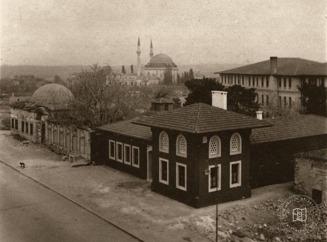Darüşşafaka Mektebi