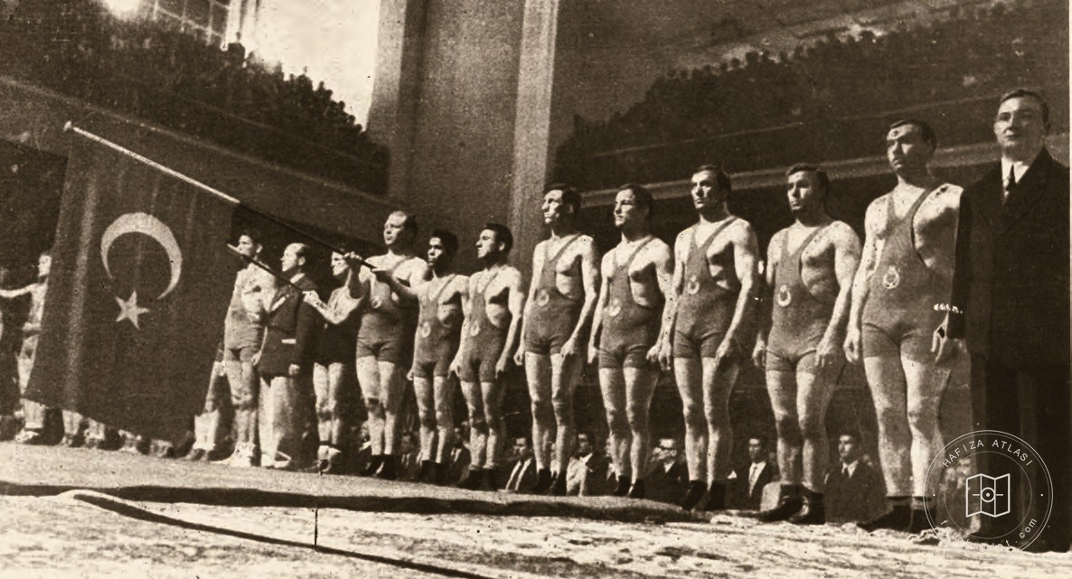 1949’da İstanbul Spor ve Sergi Sarayı’nda düzenlenen Avrupa Serbest Güreş Şampiyonasında şampiyon olan Milli takımımız