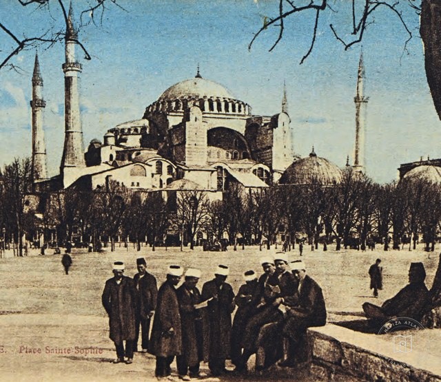 Ayasofya Medresesi öğrencileri