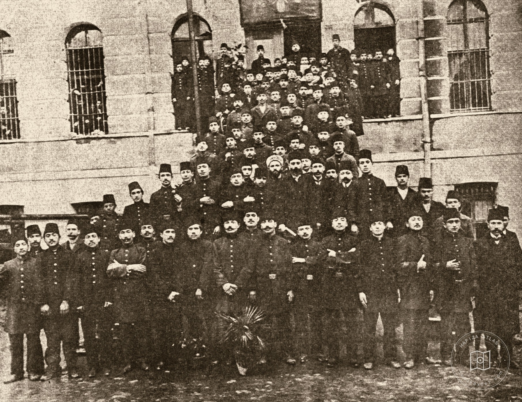 Darüşşafaka öğrencileri