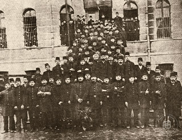 Darüşşafaka öğrencileri