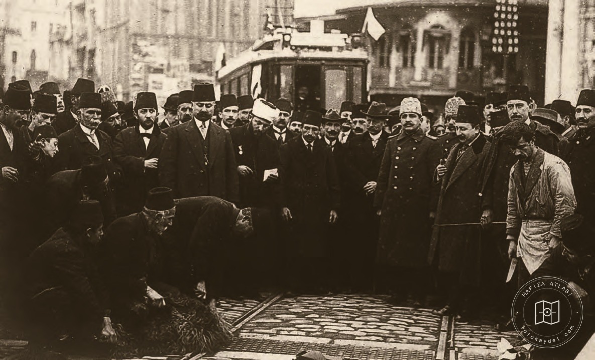 Opening ceremony of the electric tram line
