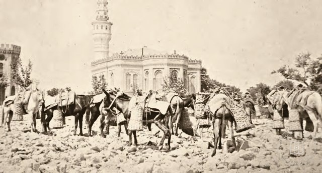 1894 depreminde Harbiye Nezareti önünde enkaz kaldırma çalışmaları