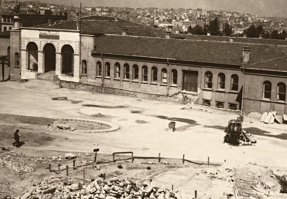 İstanbul Valiliği ön cephe düzenlemesi