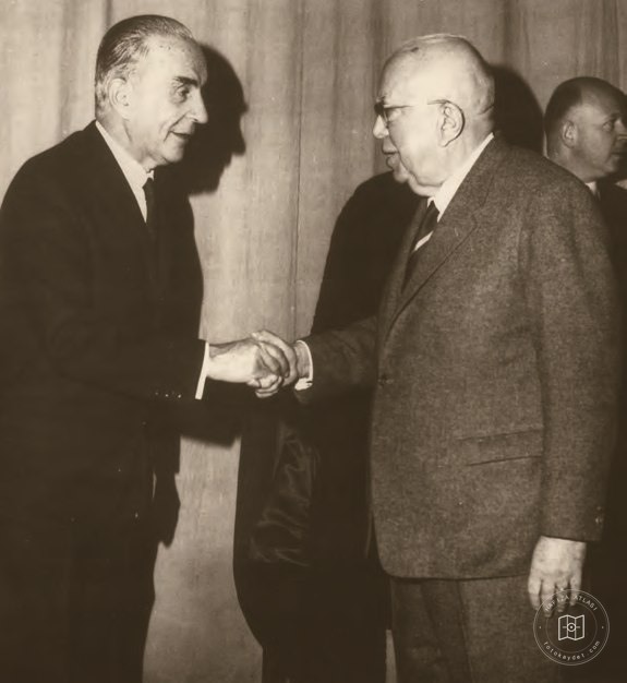 Münir Nurettin Selçuk and Haşim İşcan