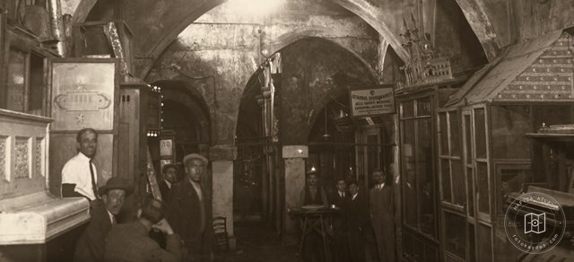 Kapalıçarşı'da Sandal Bedesteni