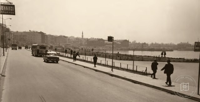 Rıhtım Avenue in Kadıköy