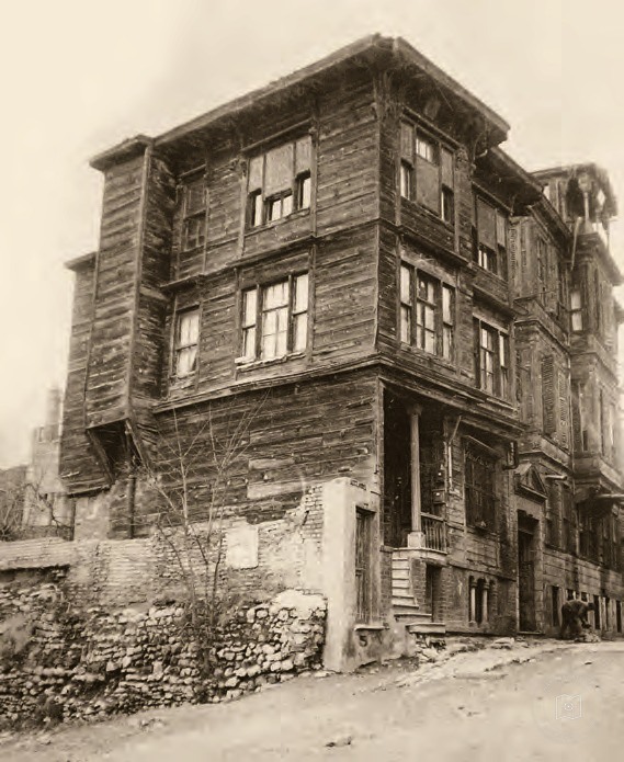 Eski bir İstanbul konağı