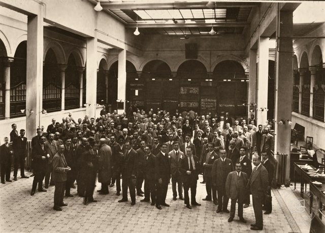 Trading hall of the Grain Exchange