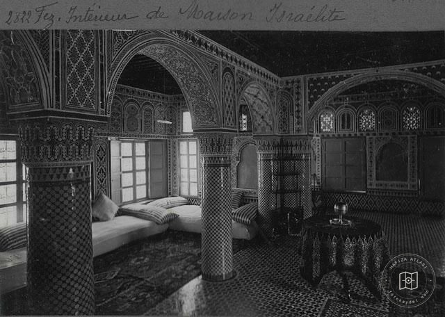 Fes — Muhtemelen Merînî döneminden bir Yahudi evinde oturma odası