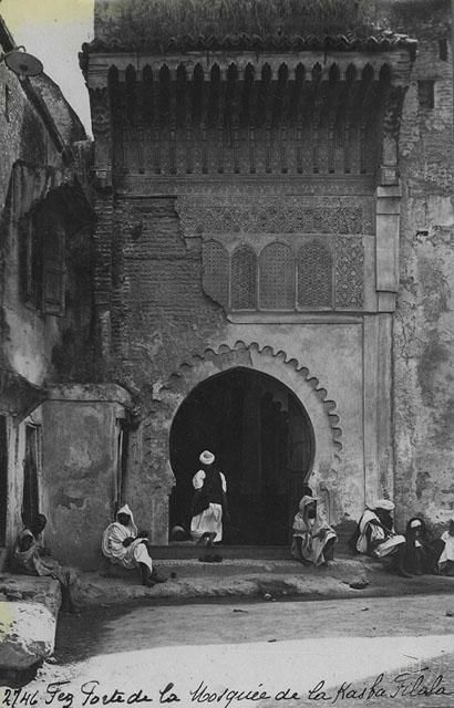 Fes — Filâle Kasbahı Camii’ne giriş