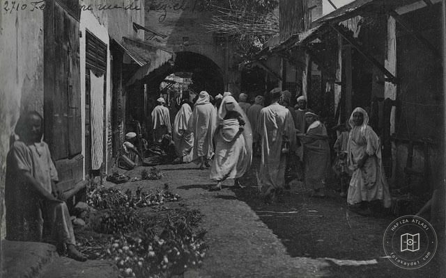 Fes — Fes el-Bali’nde çarşı sokağı