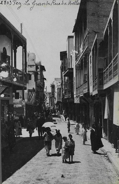 Fes — Mellah mahallesinin ana caddesi