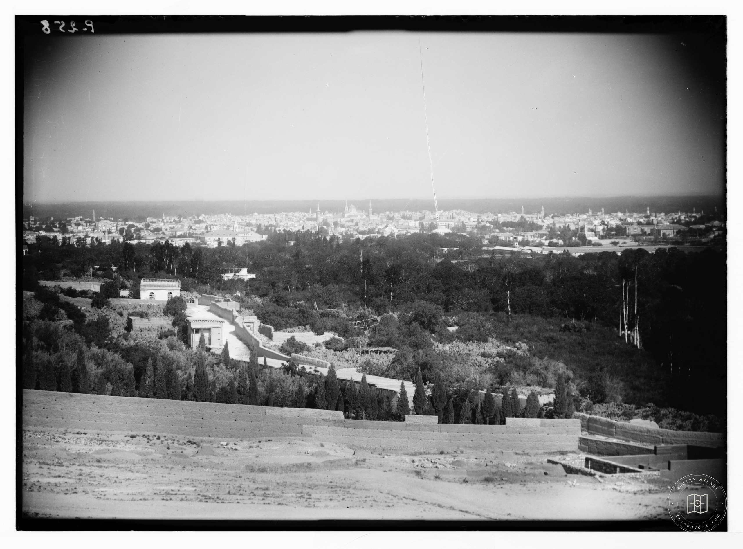 Damascus (Esh-Sham). View of Damascus from Es-Salahiyeh