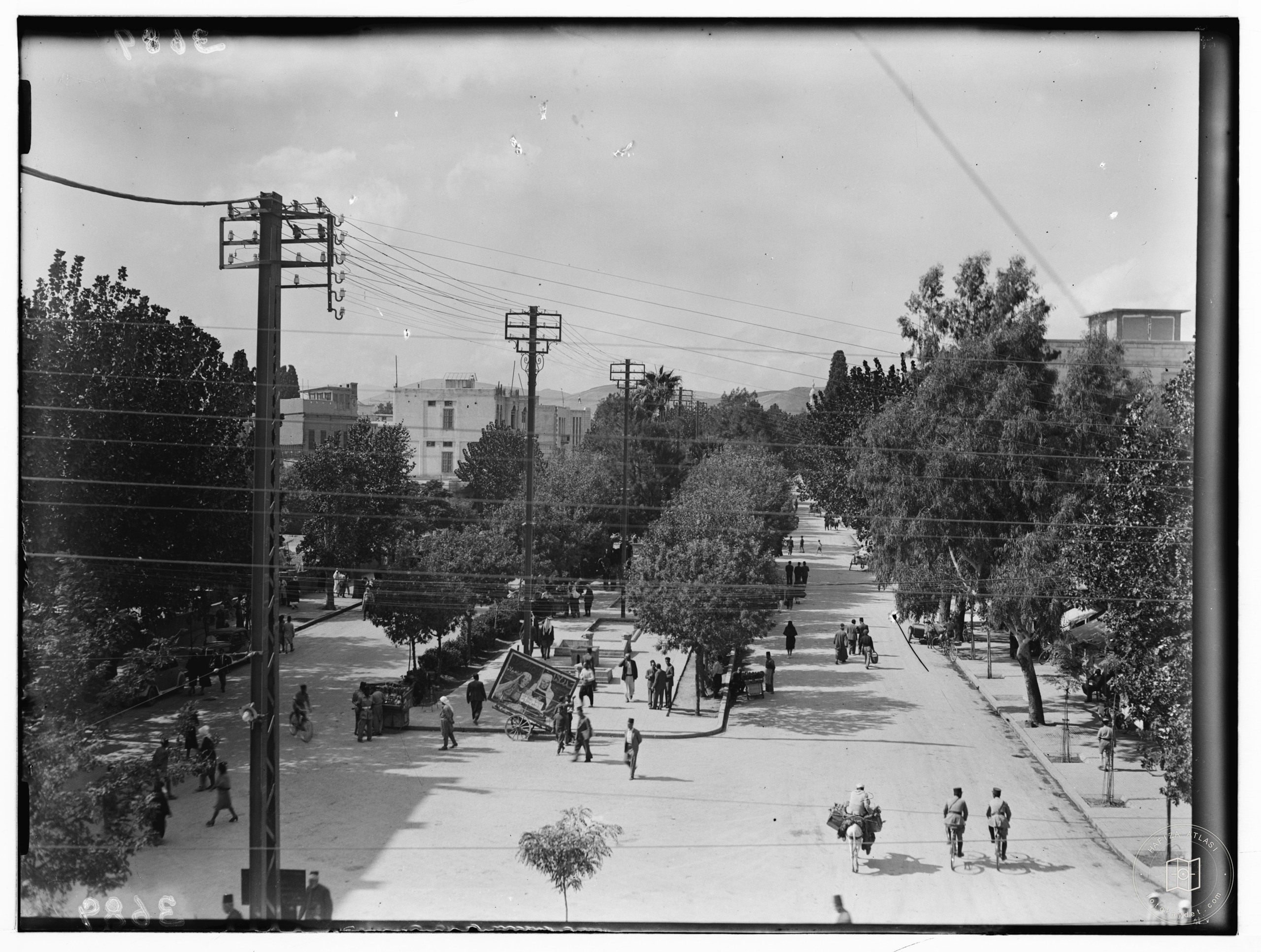 Damascus and environs. Damascus. The main boulevard